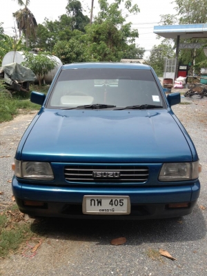 ขายรถอีซุซุมังกร 4 ประตู 7 ที่นั่ง สภาพดี