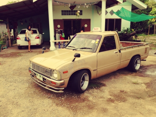 ขายด่วนราคาต่อลองได้ กระบะเก่า แต่ง คลาสสิค toyota  rn 30 (ม้ากระโดด)