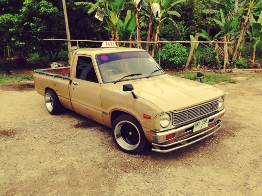 ขายด่วนราคาต่อลองได้ กระบะเก่า แต่ง คลาสสิค toyota rn 30 (ม้ากระโดด) ขายด่วนราคาต่อลองได้ กระบะเก่า แต่ง คลาสสิค toyota rn 30 (ม้ากระโดด)