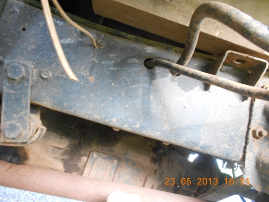 ขายรถบรรทุก ISUZU 4 ล้อใหญ่ แซสซีสวยมาก