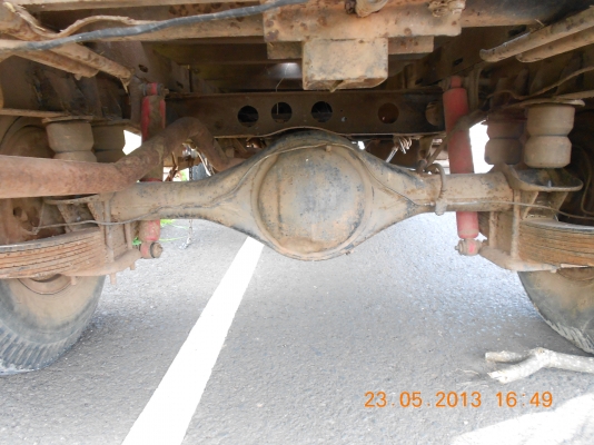 ขายรถบรรทุก ISUZU 4 ล้อใหญ่ แซสซีสวยมาก