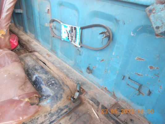 ขายรถบรรทุก ISUZU 4 ล้อใหญ่ แซสซีสวยมาก