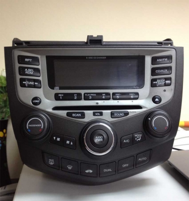 ขายวิทยุติดรถยนต์ Accord G7 (03-07) ใช้ได้ครบ ทุกฟังก์ชั่น ( ยกเว้น CD เสีย ) ตามสภาพ
