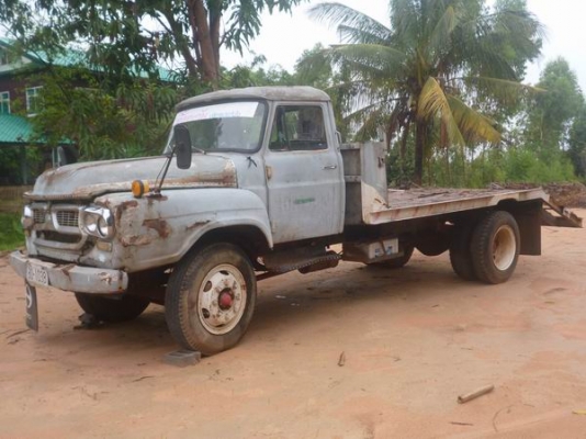 ขายรถแทลเลอร์หกล้อ