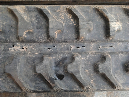 ขายแทร๊คยาง