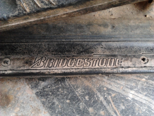 ขายแทร๊คยาง