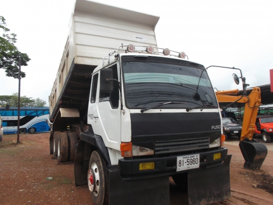 ขายด่วนรถสิบล้อหลงโบซ๊L4054เครือง6D16โบ220แรงม้า