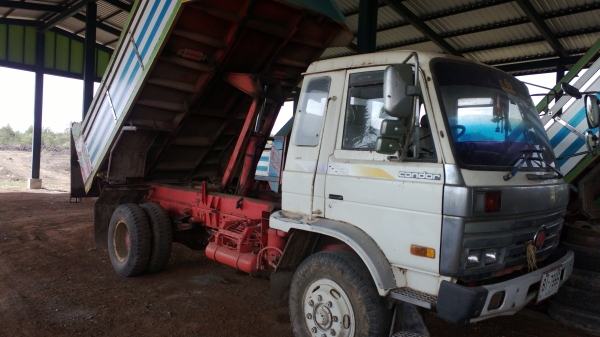 (รถสวยได้ใจ)6ล้อดั้มNISSAN UD 180แรง CPA87G (CW180) สวยจัด คัสซี เครื่อง เกียร์ เก๋ง เดิม