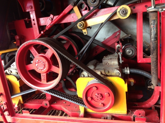 ขาย!!!!! รถเกี่ยวข้าวศักดิ์พัฒนาSter Big เครื่อง Jo 260 เทอร์โบ ติดต่อพี่ยุพิน 083-3303264 รถพร้อมใช้งาน..ราคาต่อรองได้