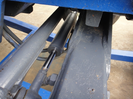 FORD NEWHOLLAND 6640  พร้อมใบดัน+ผาน7 ทะเบียนครบ((086-2126921))