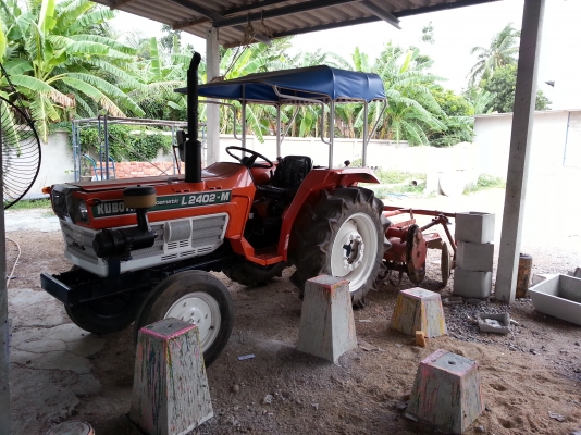 ขายรถไถ kubota L2402-M พร้อมอุปกรณ์ 100,000 ขายรถไถ kubota L2402-M พร้อมอุปกรณ์ 100,000
