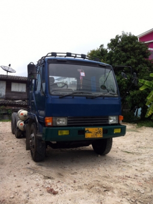 ขาย 10 ล้อ ฟูโซ่ FN215 หัว/คัชชี เพลาเดียว ใช้แก้สเอ็นจีวี