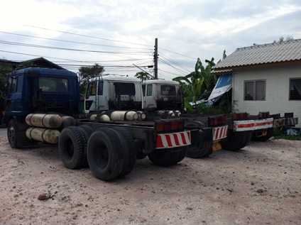 ขาย 10 ล้อ ฟูโซ่ FN215 หัว/คัชชี เพลาเดียว ใช้แก้สเอ็นจีวี