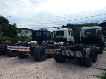 ขาย 10 ล้อ ฟูโซ่ FN215 หัว/คัชชี เพลาเดียว ใช้แก้สเอ็นจีวี