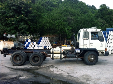 ขาย 10 ล้อ ฟูโซ่ FN215 หัว/คัชชี เพลาเดียว ใช้แก้สเอ็นจีวี