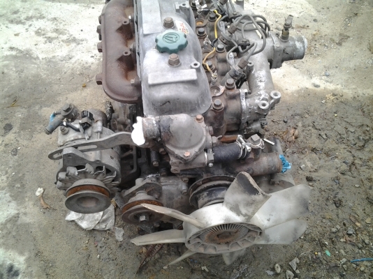 ขายเครื่อง TOYOTA 2977 CC ดีเซลมีเลขเครื่อง เกียร์ธรรมดาโฟล์วิล 4X4 ของแลนด์ 3 เกียร์