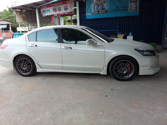 ขายรถ Honda accord 2.0 ปี 2012  950,000