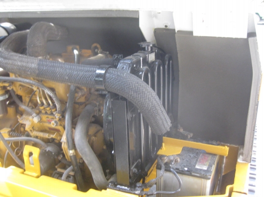 ขายรถขุดดินBACKHOE KOMATSU PC15-5  พร้อมใช้งาน