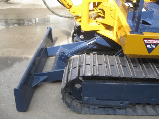 ขายรถขุดดินBACKHOE KOMATSU PC15-5  พร้อมใช้งาน