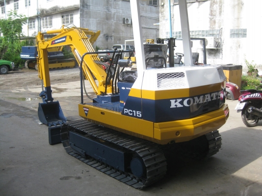 ขายรถขุดดินBACKHOE KOMATSU PC15-5  พร้อมใช้งาน