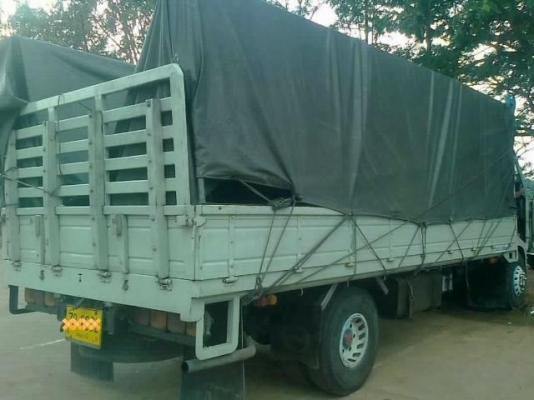 HINO KM 545 - 117 HP WO4D รถบรรทุก 6 ล้อ กระบะคอกเหล็กความยาว 5.50 เมตร เครื่องแห้งแรงดีมากครับ ภายในเก๋งคอนโซลสวยครบพร้อมสะอาดดี เกียร์ยาวบังคับง่ายไม่มีปัญหา ช่วงล่างใหญ่คัชซีสวย ยาง 8.25 ขอบ 16 สภาพดีพร้อมใช้งาน เอกสารทะเบียนภาษีครบพร้อมโอน ราคาต่อรองไ