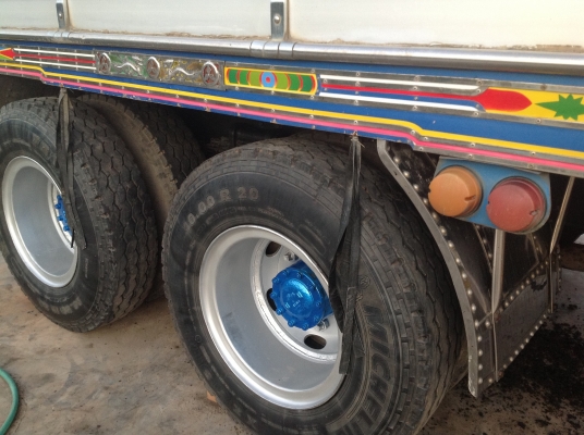 ขายด่วนฮีโน่เมกก้า260 แรงดั้มพืชไร่ ขายด่วนฮีโน่เมกก้า260 แรงดั้มพืชไร่