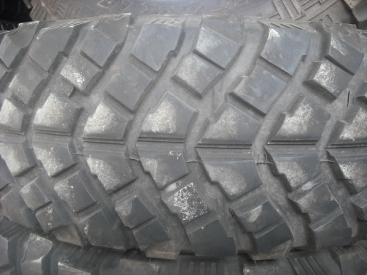 ขายยางโยโกฮามา265/75/16ปี2011ยางชุดราคา16,000บาท ขายยางโยโกฮามา265/75/16ปี2011ยางชุดราคา16,000บาท