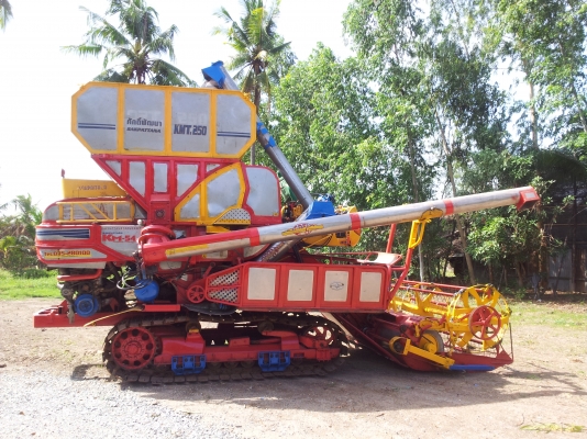 ขายรถเกี่ยวข้าวศักดิ์พัฒนาการเกษตรรุ่นBig37ตัวแดง สนใจโทร0871717912ต้อย ลดราคาเหลือ740000 ราคาต่อรองได้ ขายรถเกี่ยวข้าวศักดิ์พัฒนาการเกษตรรุ่นBig37ตัวแดง สนใจโทร0871717912ต้อย ลดราคาเหลือ740000 ราคาต่อรองได้