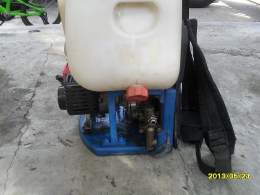 ขายเครื่องฉีดพ่นยาสะพานหลัง MITSUBISHI