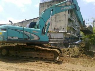 ขาย KOBELCO SK 200 M8YN11 สภาพสวยพร้อมใช้ ราคาต่อรองได้ ติดต่อได้ที่คุณ อ๊อฟ พิจิตร 086-737-9991