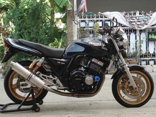 (ลดกระหน่ำ) CB400sf ปี97 V.S สภาพสวยเครื่องดีพร้อมใช้ท่อแต่งอุปกรเดิมตรงรุ่นคับ