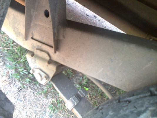 ไมตี้ปี96สภาพดีสีเต็มเครื่องดี 2Lเดิมๆ(ลืมถ่ายห้องเครื่อง)ช่วงล่างดีแอร์เย็นตะเข็บเดิมๆ(มีผุบ้างตามรูป ถ้าล้างสีจะสวย)คานหน้ามีตัวเลข