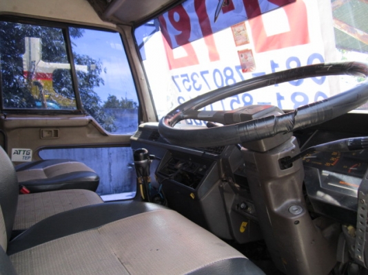 10 ล้อตู้ 10 บาน / มิตซู / 190 แรง