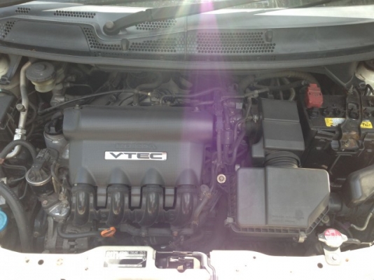 HONDA JAZZ COOL 1.5 i-VTEC (ตัว TOP) ปี2005 สีขาว HONDA JAZZ COOL 1.5 i-VTEC (ตัว TOP) ปี2005 สีขาว