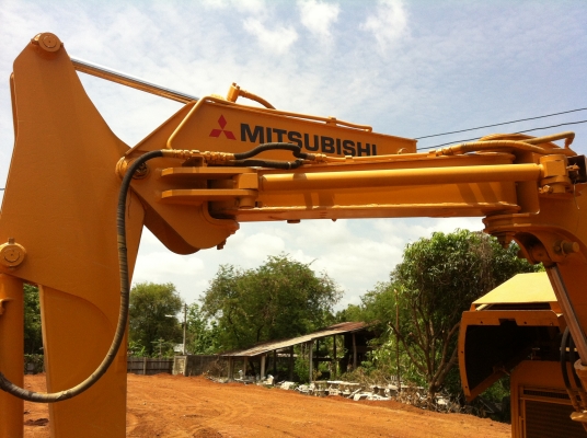 ขายรถขุด MITSUBISHI MS070UR-8