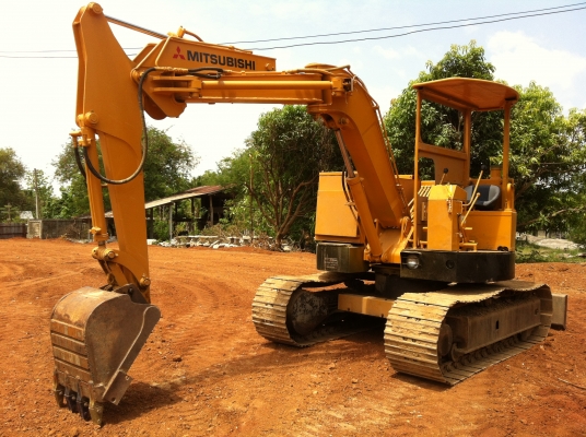 ขายรถขุด MITSUBISHI MS070UR-8