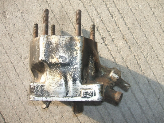 ขายเสื้อ+ฝาสูบ 600 บาท