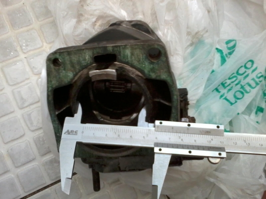 ขายเสื้อ+ฝาสูบ 600 บาท