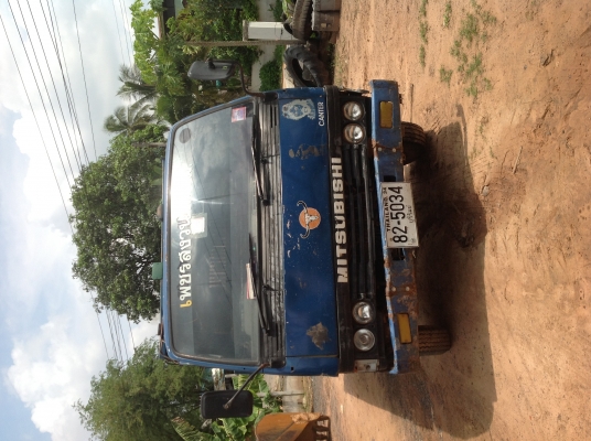 ขาย 6 ล้อดั้ม มิสซูบิชิ แคนเตอร์ 120