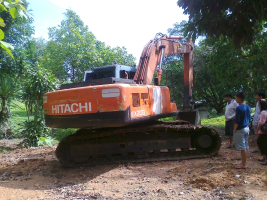 ขาย รถแบคโฮ HITACHI EX200-3 รถสวย พร้อมใช้งาน ขายเพราะไม่มีงาน.