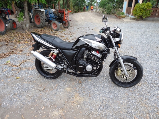 ขายคับ cb 400  vs  ปี 98 อินวอย และcb 400  tec 1 ปี 00 อินวอย +สรรพสามิต ท่อไทเนียม ฟลู