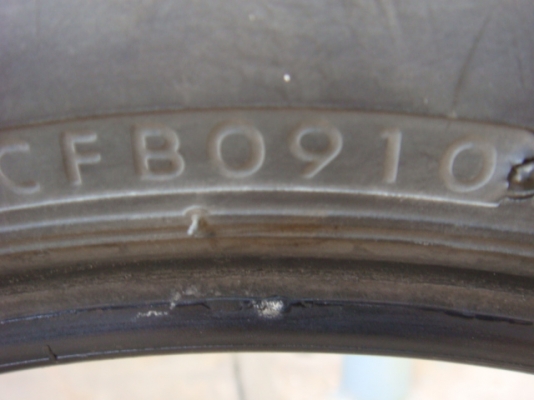 ขายยาง Bridgestone Turanza 175/65/15 ปี 10