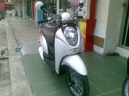 ขายถูก Honda Scoopy &ndash; i ปี 2554 ลายคลาสสิค หรูหรามีสไตล์
