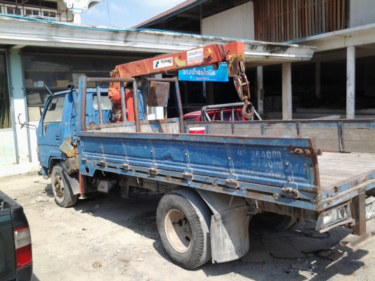 โตโยต้า ไดน่า  เครน  TADANO รถห้าง ใช้งานได้ปรกติ แจ้ง ม.89
