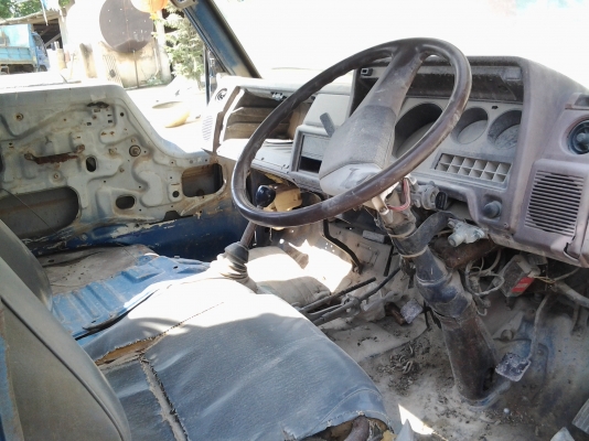 โตโยต้า ไดน่า  เครน  TADANO รถห้าง ใช้งานได้ปรกติ แจ้ง ม.89