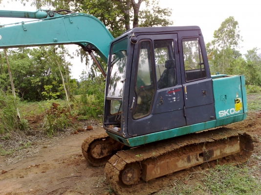 ขายถูกรถแบคโฮ KOBELCO SK60 MARK 2 เอกสารใบอินวอยท์เคื่องดีปั้มดีแรงสุดๆโซ่หนา