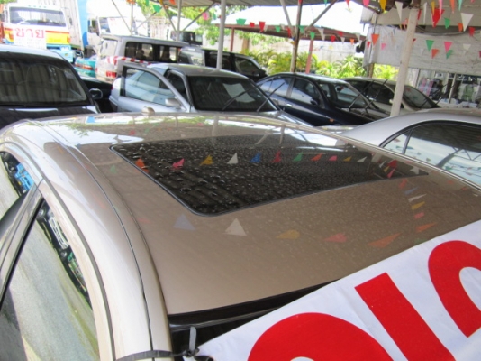 BENZ E240 / ซันลู๊ป /