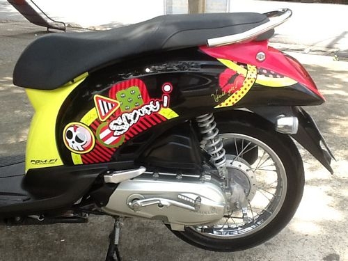 HONDA SCOOPY IลายVIVID GIRL รถปี2012วิ่ง3xxxโลสภาพเยี่ยมไมล์แท้ประกันศูนย์พร้อมใช้ต่อได้เลย