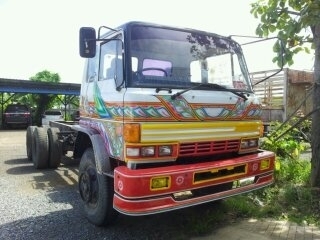 Hino F18 สิบล้อเพลาเดียว มีกระบะแต่ยังไม่ได้ยกขึ้น ห้างแท้เดิม โทร 088-4501277