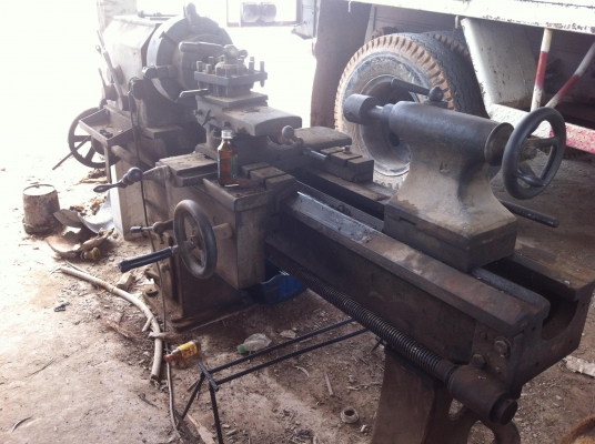 เครื่องกลึงเกียร์กระตุก 7 ฟุต